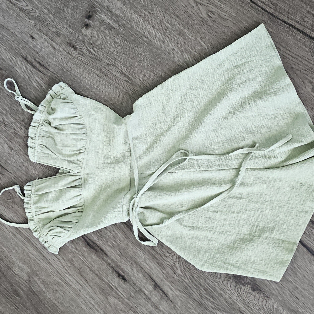 Light Green Sleeveless Dress